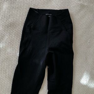 High waisted black leggings